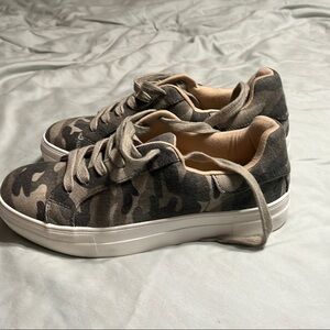 Soda Camo Canvas Sneakers